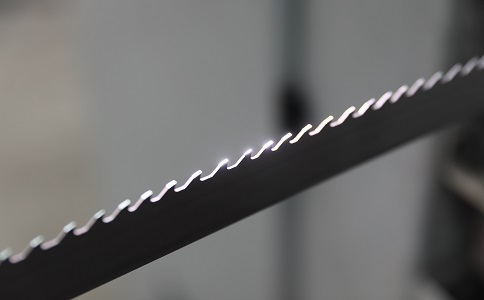 漯河双金属带锯条产生切削噪音的原因具体有哪些？